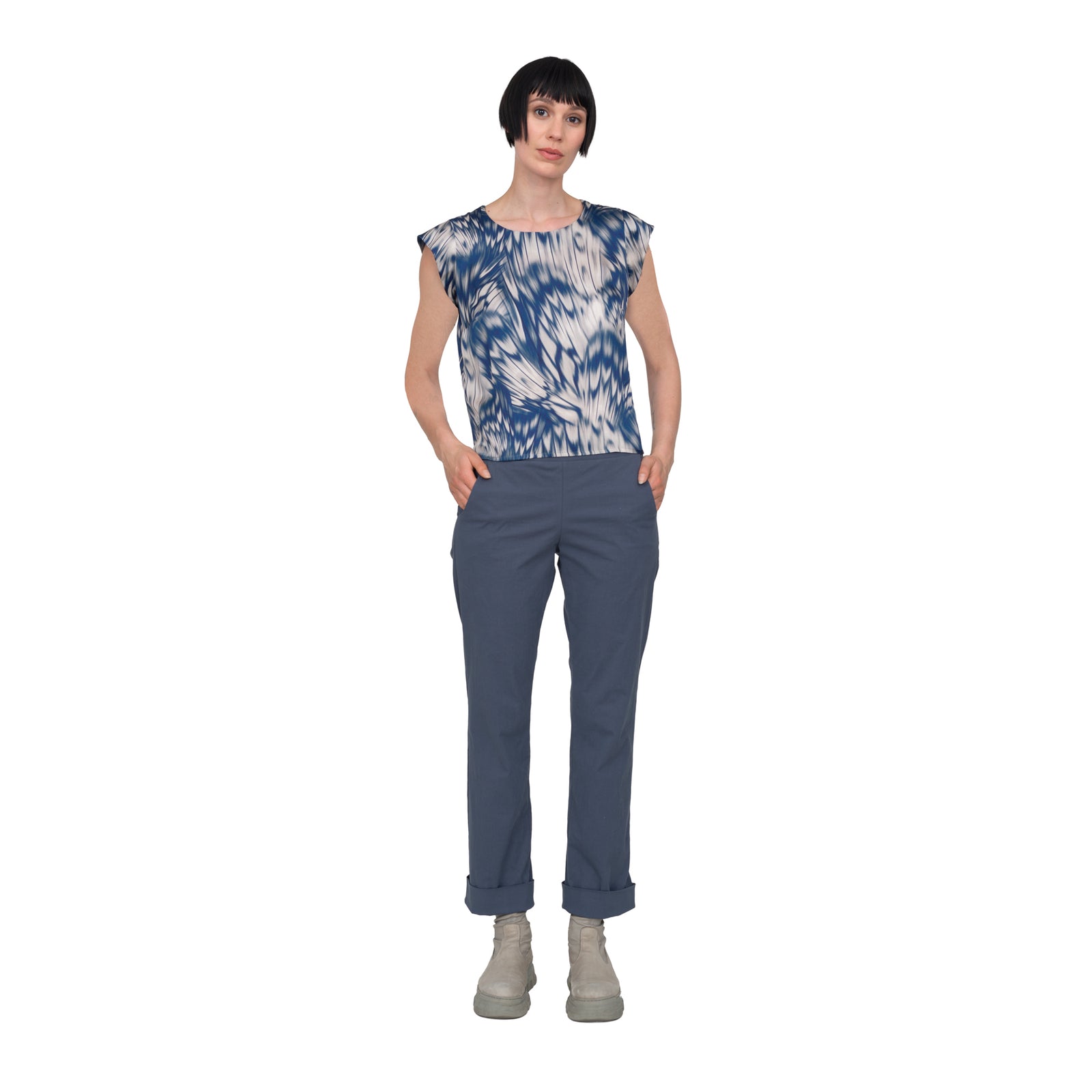 Schmale Hose mit Tasche & Gummibund